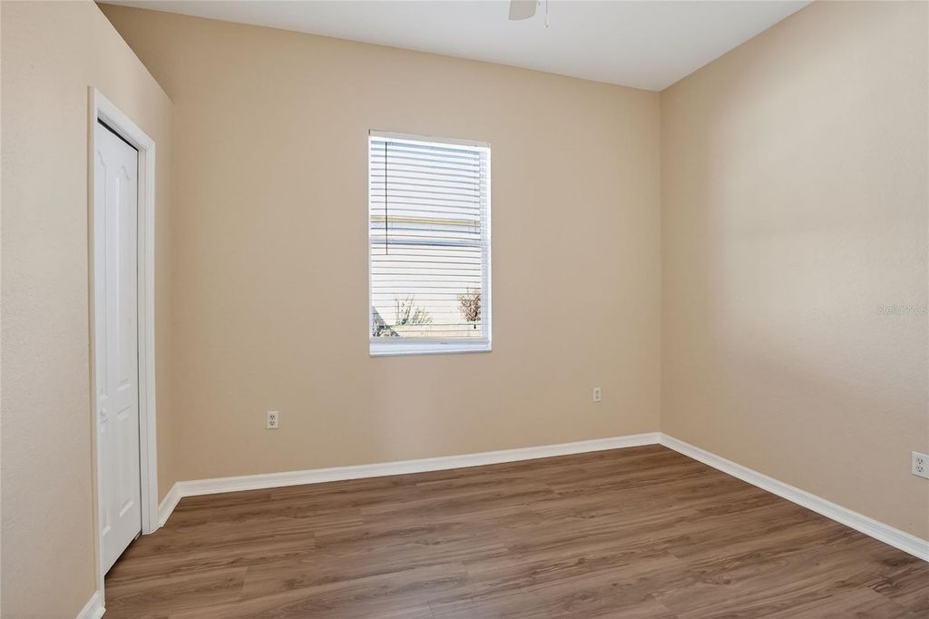 Image 27 of property listing at 2743 BERKFORD CIRCLE, Lakeland, FL 33810