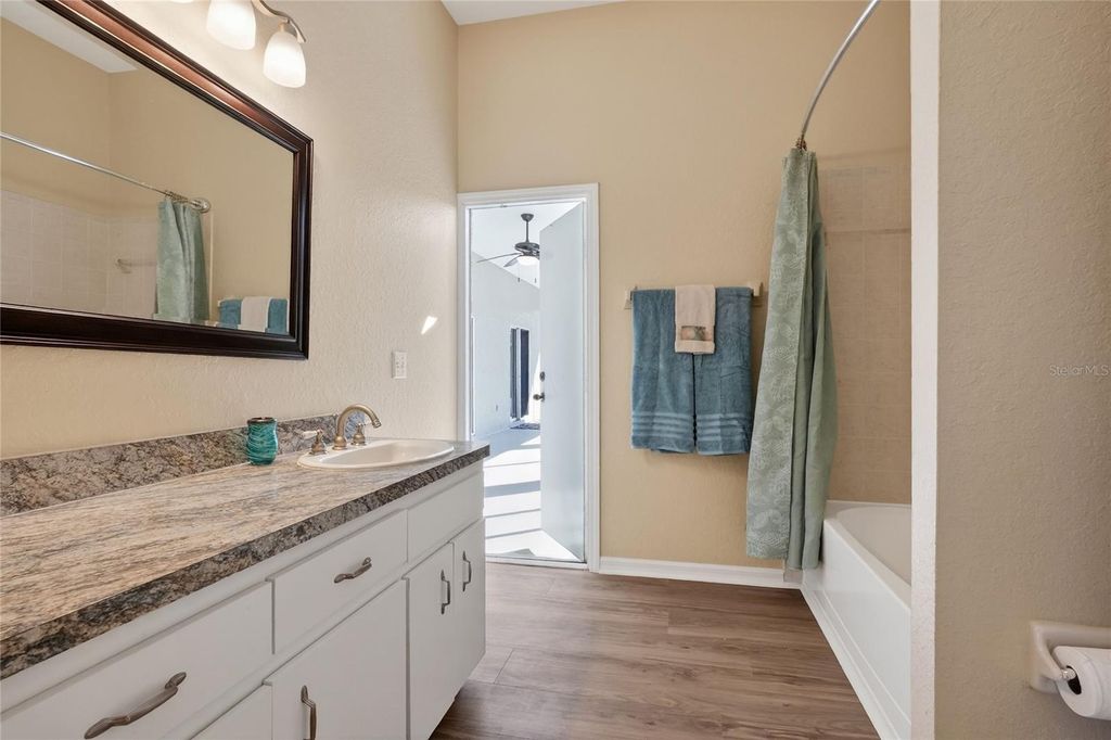 Image 31 of property listing at 2743 BERKFORD CIRCLE, Lakeland, FL 33810