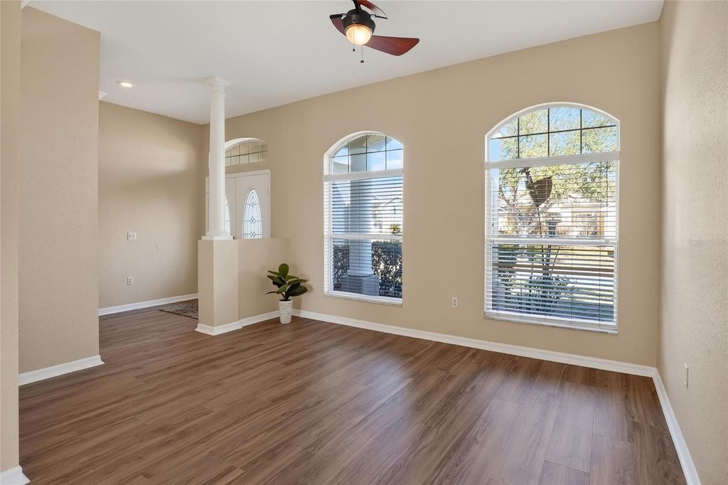 Image 6 of property listing at 2743 BERKFORD CIRCLE, Lakeland, FL 33810