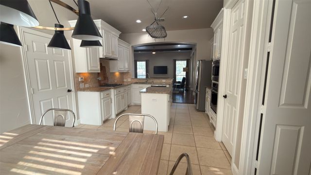 1616 Camino Lago, Irving, TX 75039