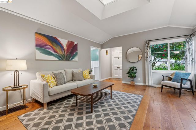 4651 Fair Ave, Oakland, CA 94619