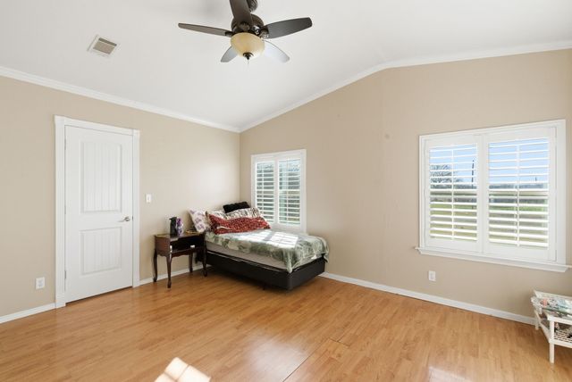 2013 Spring Valley Drive, Azle, TX 76020