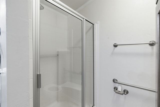 2013 Spring Valley Drive, Azle, TX 76020