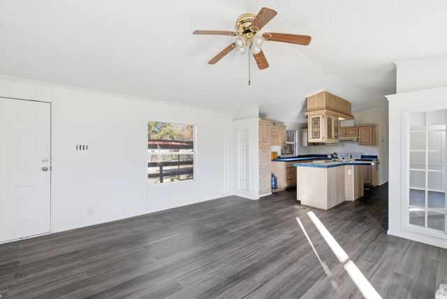 2013 Spring Valley Drive, Azle, TX 76020