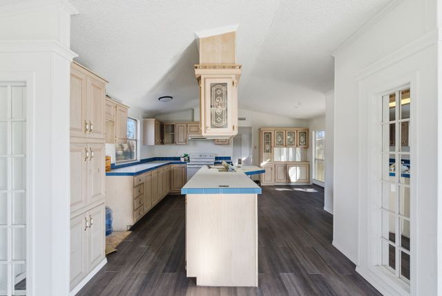 2013 Spring Valley Drive, Azle, TX 76020