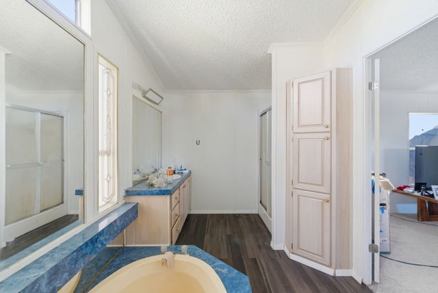 2013 Spring Valley Drive, Azle, TX 76020