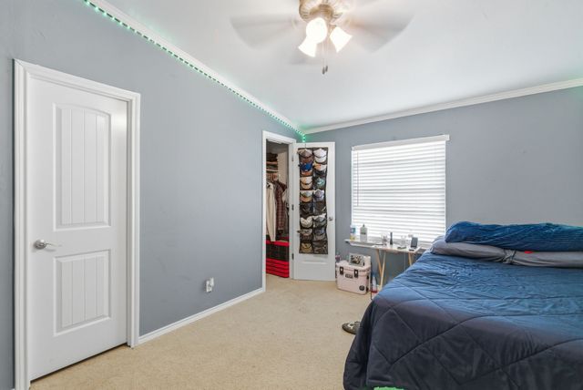 2013 Spring Valley Drive, Azle, TX 76020