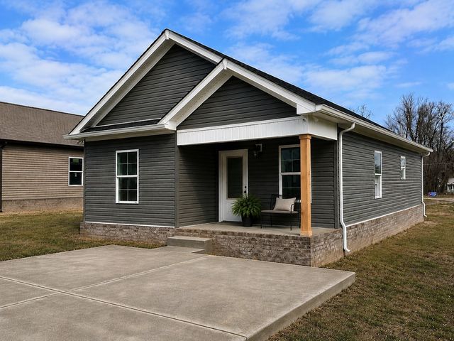 401 Church St, Portland, TN 37148