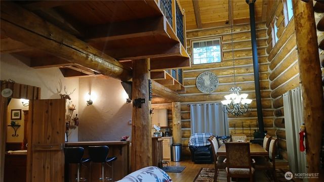 40 E Seahawks Way, Belfair, WA 98528