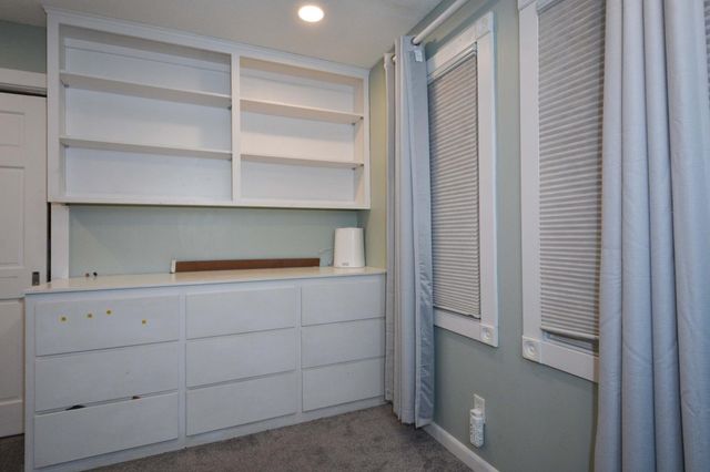 1560 Rhode Island Avenue N, Golden Valley, MN 55427