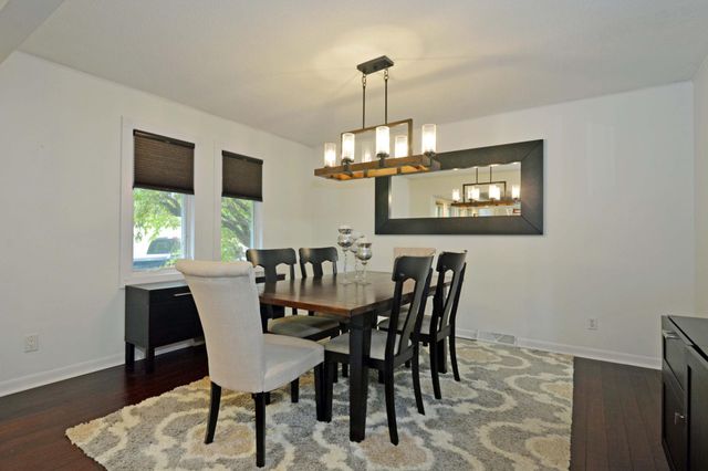 1560 Rhode Island Avenue N, Golden Valley, MN 55427