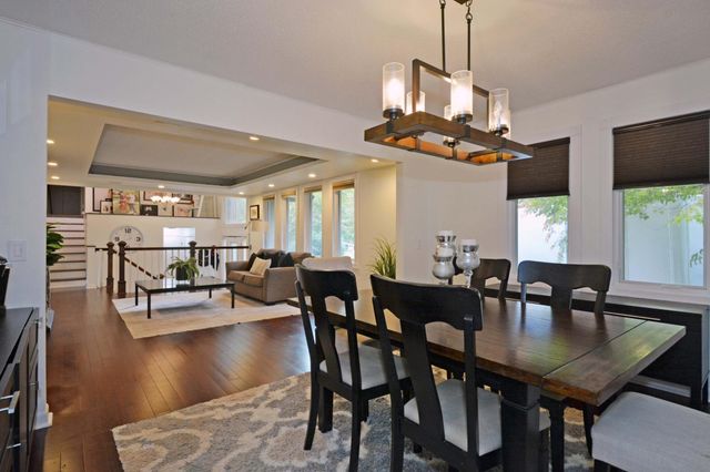 1560 Rhode Island Avenue N, Golden Valley, MN 55427