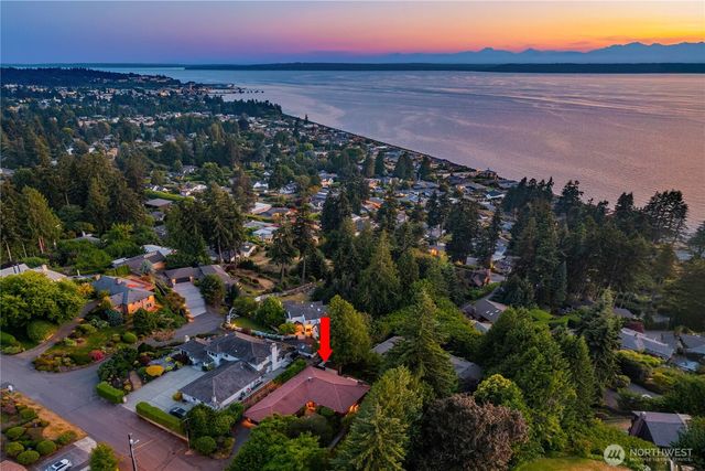18730 94th Avenue W, Edmonds, WA 98020