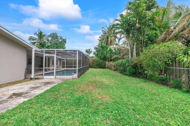 7310 NW 13th Court, Plantation, FL 33313