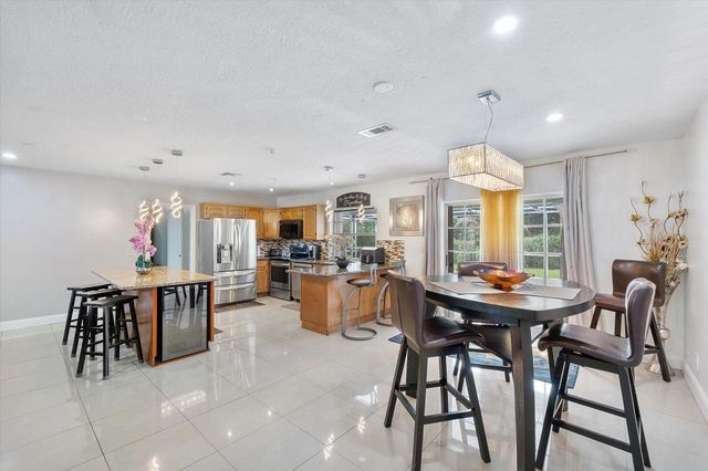 7310 NW 13th Court, Plantation, FL 33313