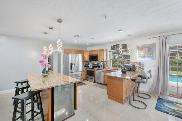 7310 NW 13th Court, Plantation, FL 33313