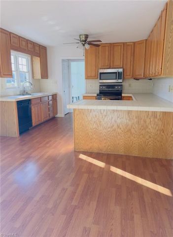 112 Wind Terrace Court, Lexington, NC 27295