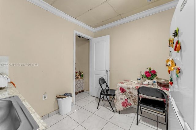 445 NW 8th St, Homestead, FL 33030
