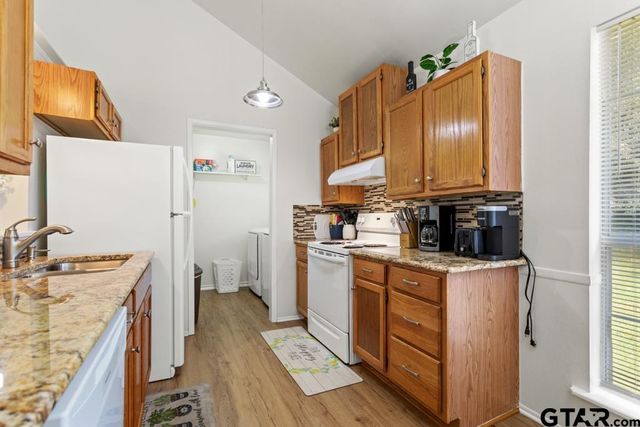 361 Jason Dr., Bullard, TX 75757