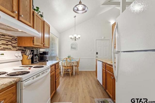 361 Jason Dr., Bullard, TX 75757