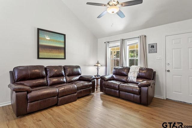 361 Jason Dr., Bullard, TX 75757