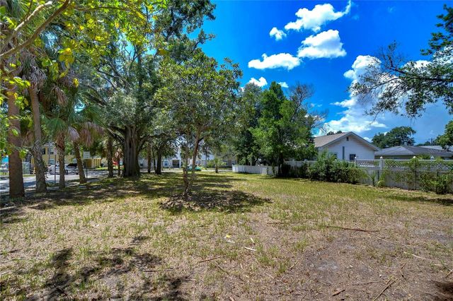 1522 E 26TH AVENUE, Tampa, FL 33605
