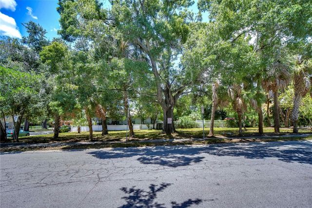 1522 E 26TH AVENUE, Tampa, FL 33605