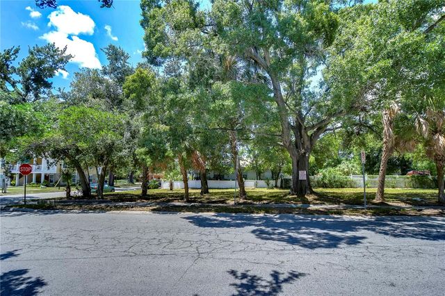 1522 E 26TH AVENUE, Tampa, FL 33605
