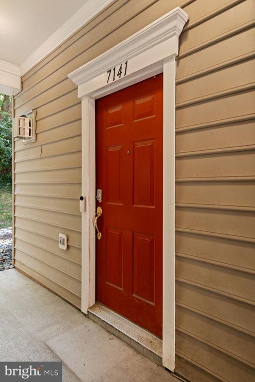 7141 MASON GROVE CT #18, Alexandria, VA 22306
