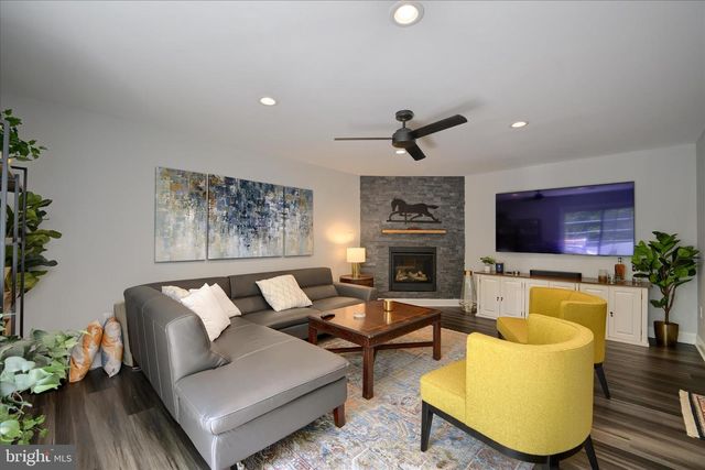 112 TEAL TER, Lancaster, PA 17601