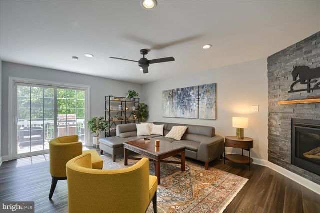 112 TEAL TER, Lancaster, PA 17601