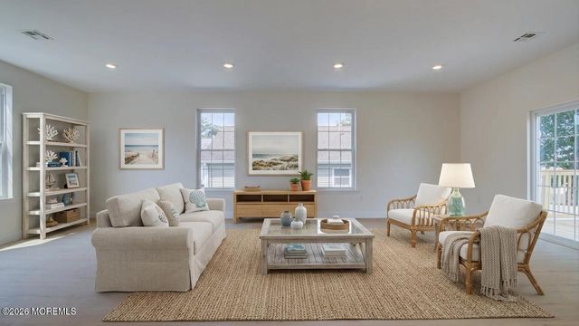 57 Oak Street, Keansburg, NJ 07734