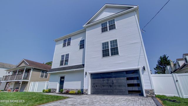 57 Oak Street, Keansburg, NJ 07734