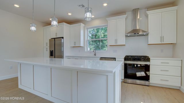 57 Oak Street, Keansburg, NJ 07734