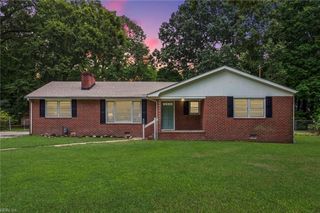 304 Harwood DR, Yorktown, VA 23692