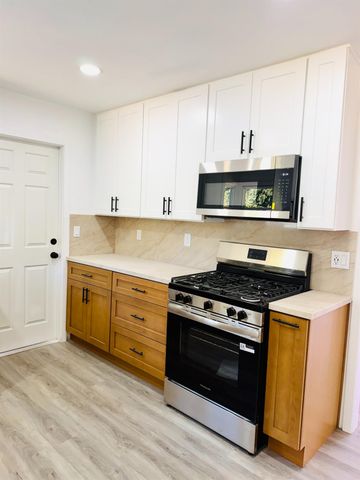 1830 West Ln, Stockton, CA 95205