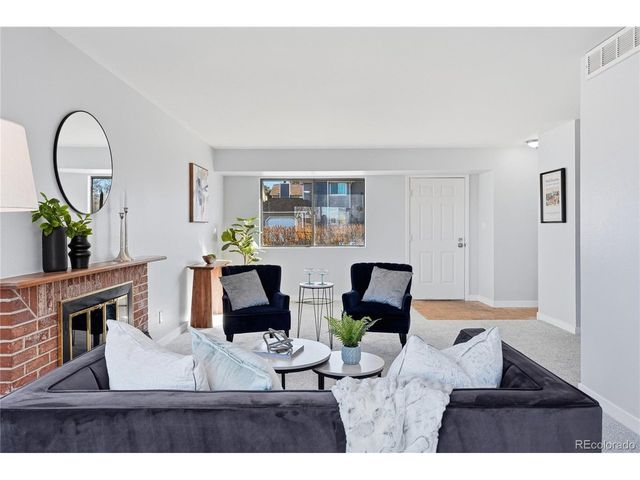 551 W Crestline Cir 9D2, Littleton, CO 80120