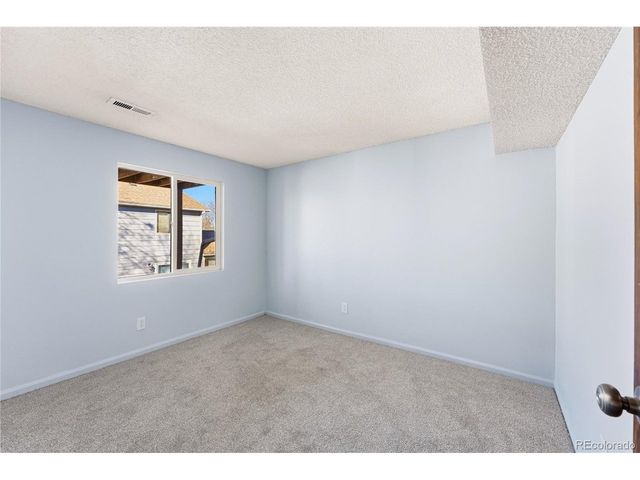 551 W Crestline Cir 9D2, Littleton, CO 80120