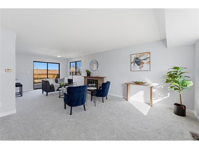 551 W Crestline Cir 9D2, Littleton, CO 80120