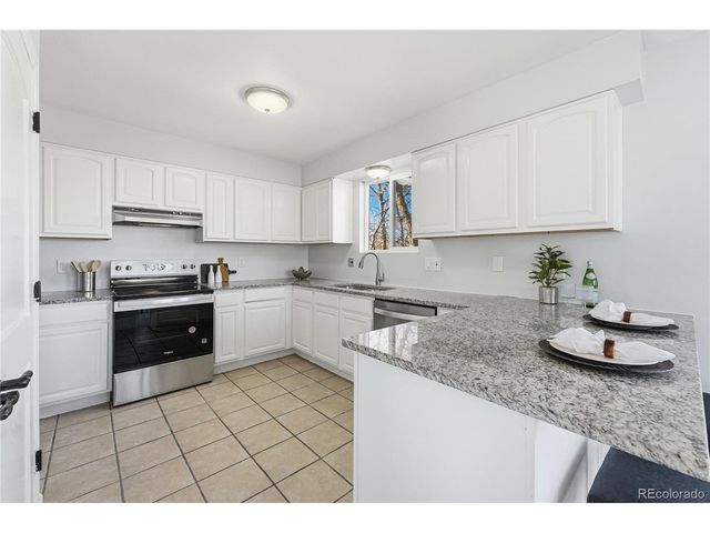 551 W Crestline Cir 9D2, Littleton, CO 80120