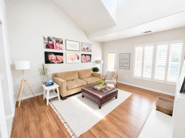 1414 Vessona Cir, Folsom, CA 95630