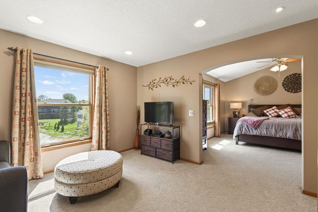 16917 73rd Place N, Maple Grove, MN 55311