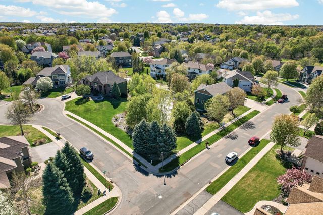 16917 73rd Place N, Maple Grove, MN 55311