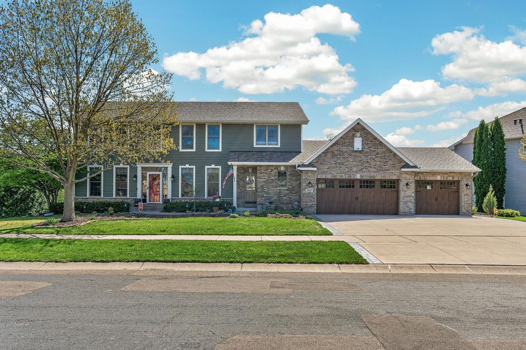 16917 73rd Place N, Maple Grove, MN 55311