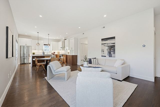 214 Waverley 214, Belmont, MA 02478