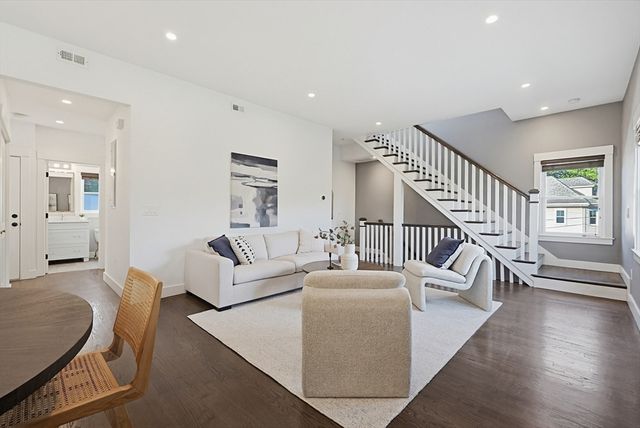 214 Waverley 214, Belmont, MA 02478