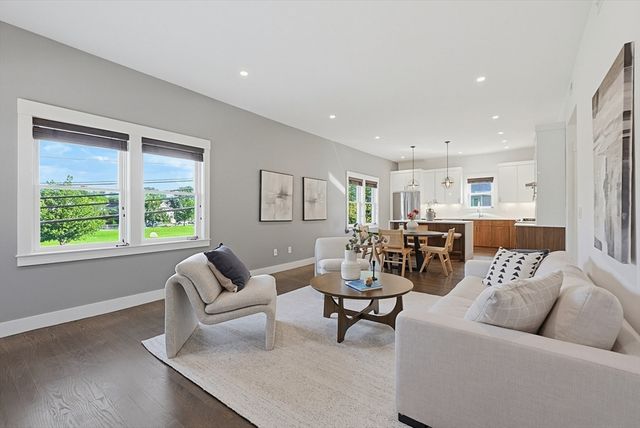 214 Waverley 214, Belmont, MA 02478