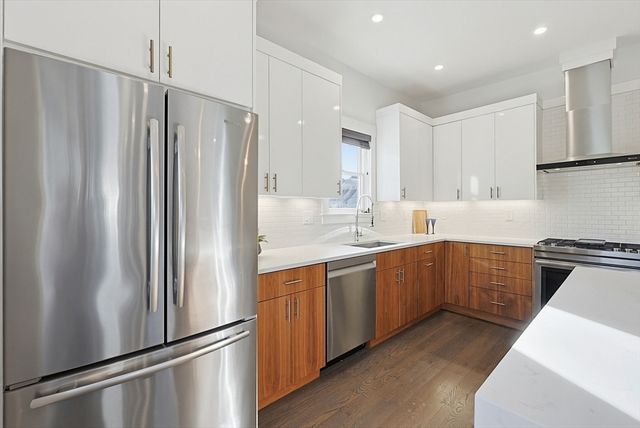 214 Waverley 214, Belmont, MA 02478
