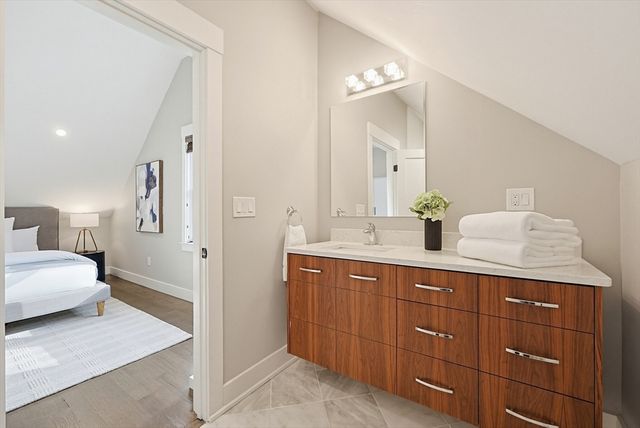 214 Waverley 214, Belmont, MA 02478