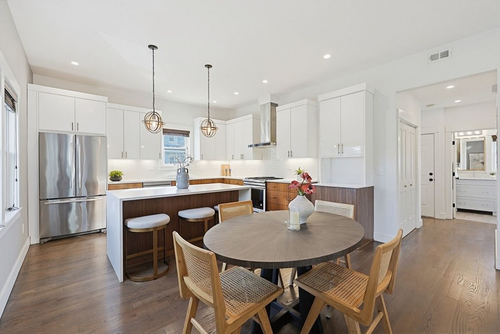 214 Waverley 214, Belmont, MA 02478